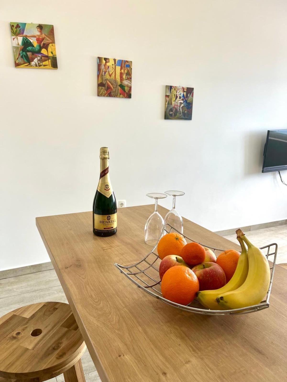 Apartments Zina ロクヴァ・ロゴズニツァ エクステリア 写真